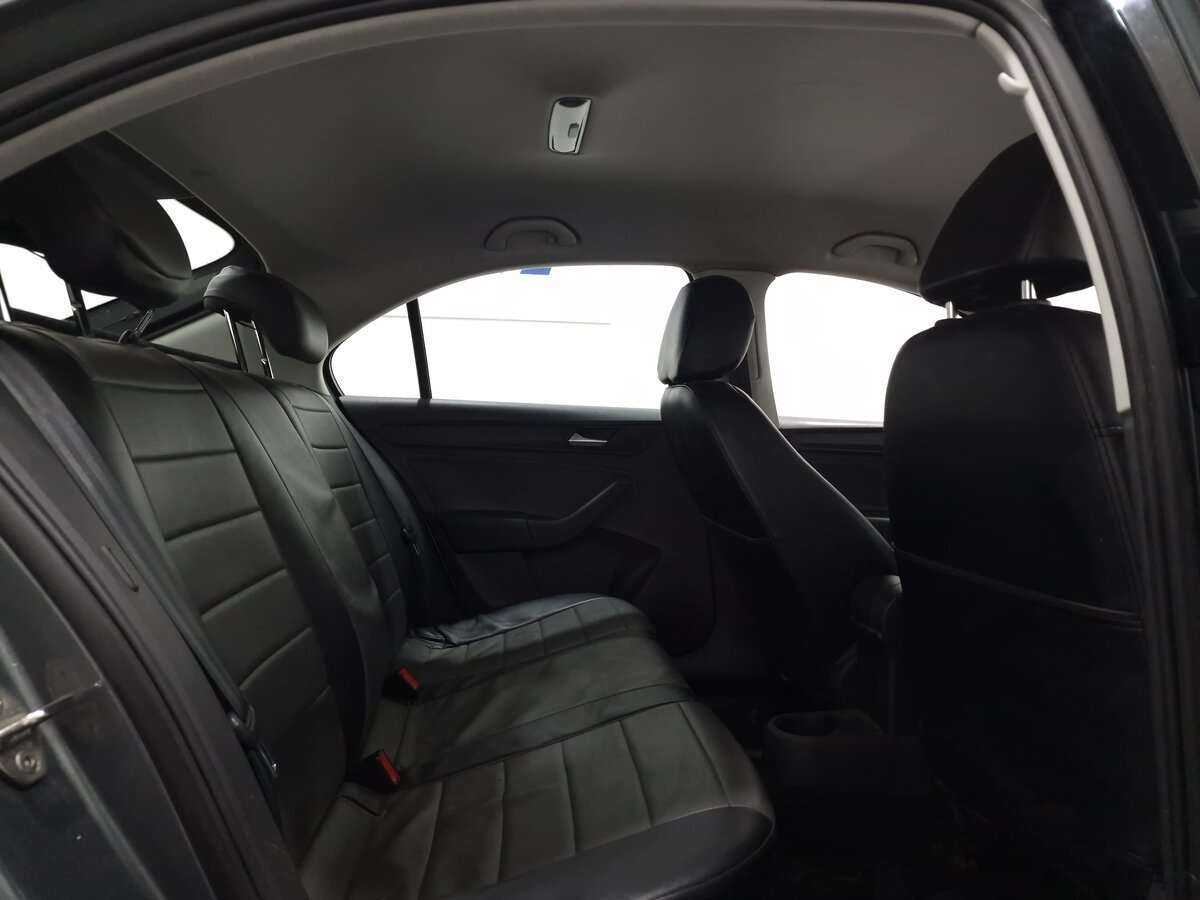 Volkswagen Polo б/у, 2021, Механическая. Фото: #4