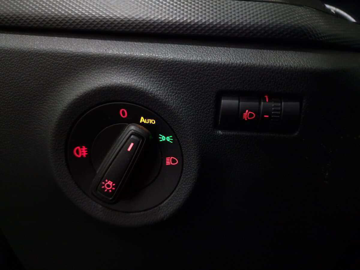 Volkswagen Polo б/у, 2021, Механическая. Фото: #10