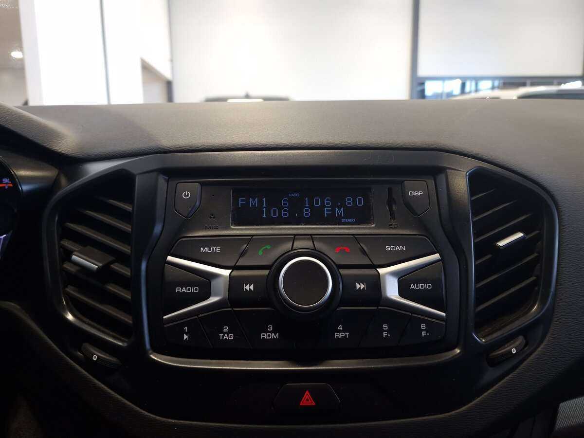 Lada (ВАЗ) Vesta б/у, 2020, Механическая. Фото: #6