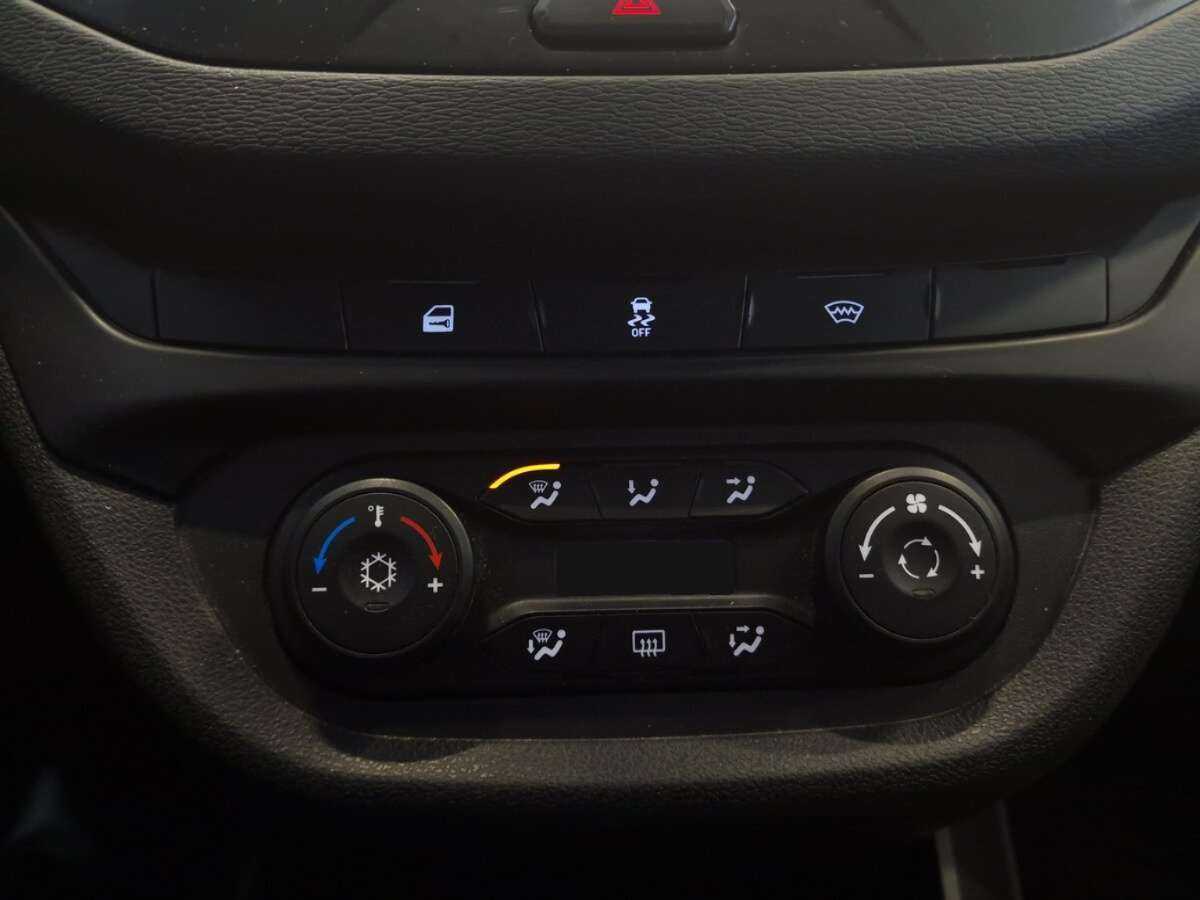 Lada (ВАЗ) Vesta б/у, 2020, Механическая. Фото: #7