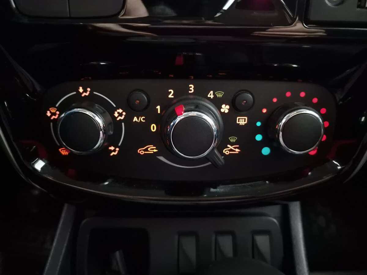 Nissan Terrano б/у, 2016, Механическая. Фото: #7