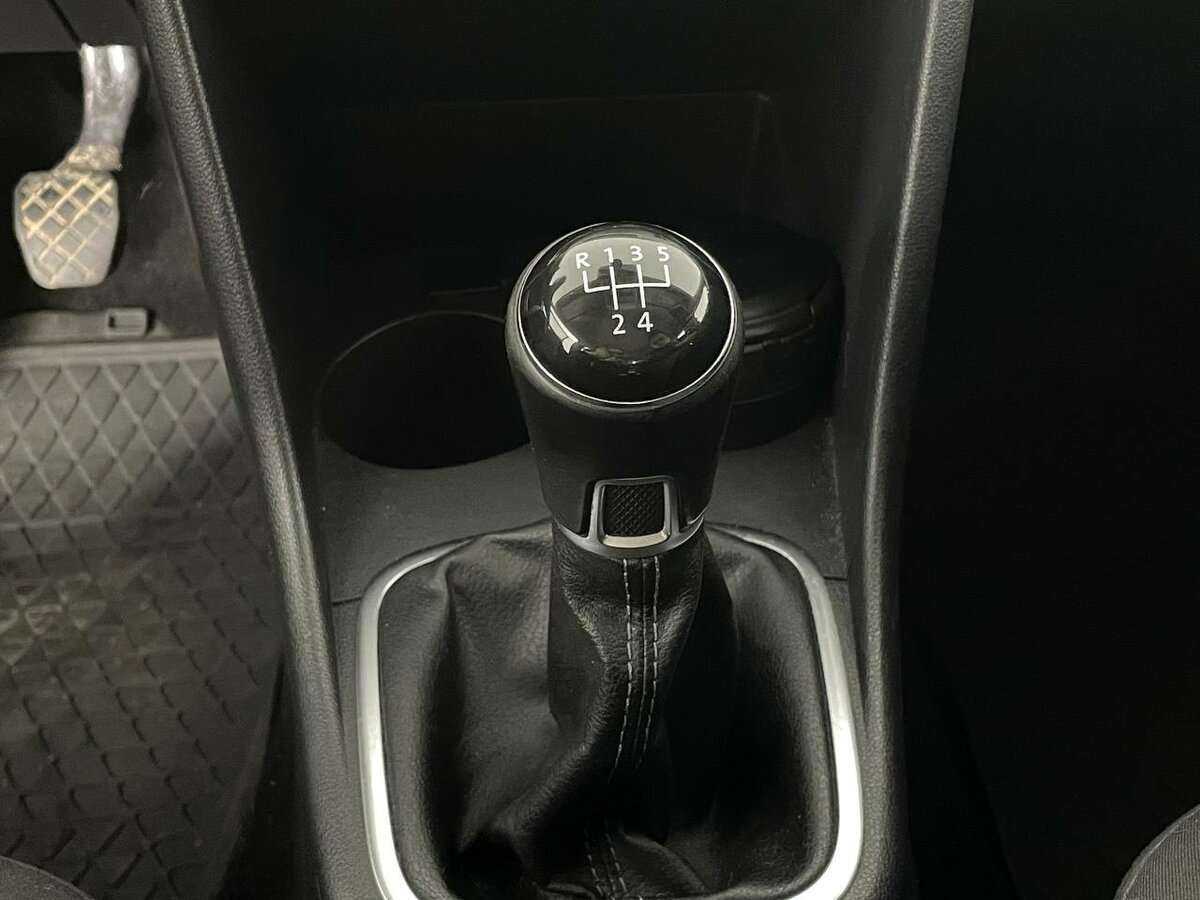 Volkswagen Polo б/у, 2013, Механическая. Фото: #13