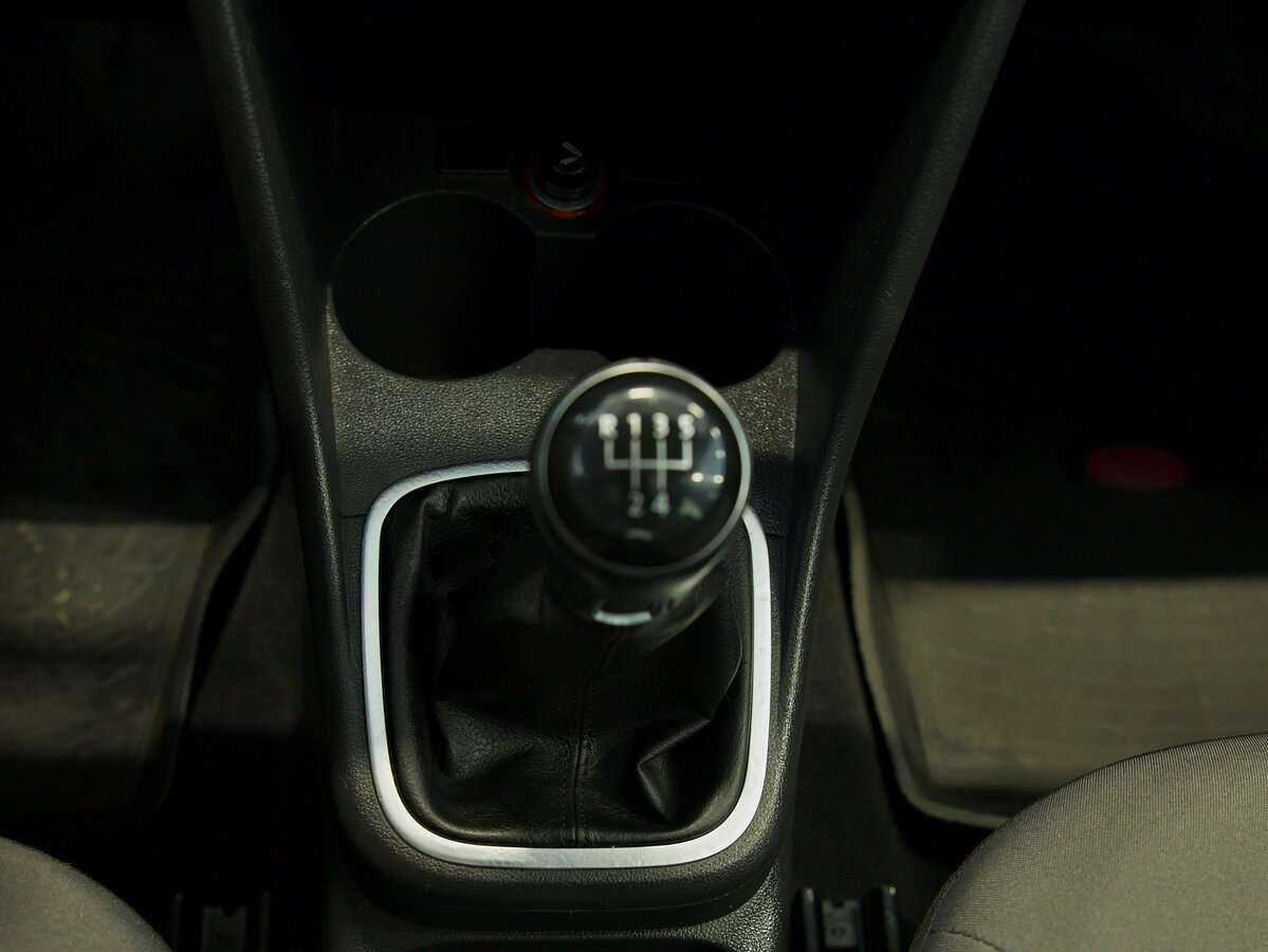 Volkswagen Polo б/у, 2016, Механическая. Фото: #7