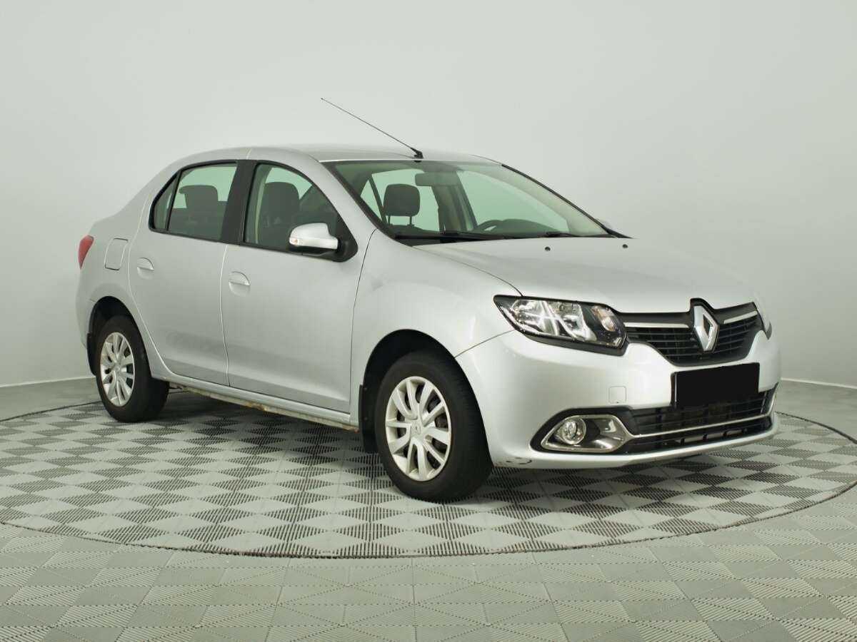 Рено Логан б/у, 2015, Автоматическая. Фото: #2