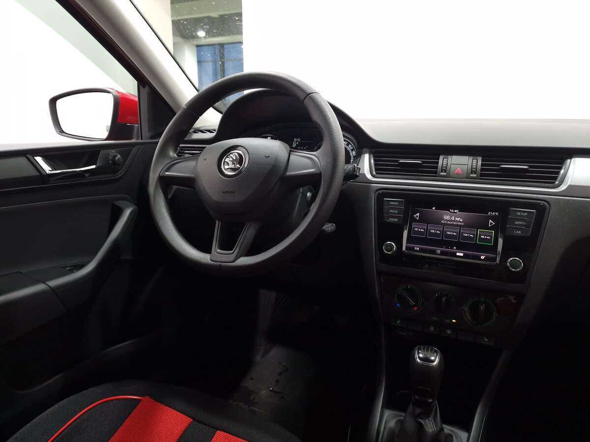Skoda Rapid б/у, 2019, Механическая. Фото: #6