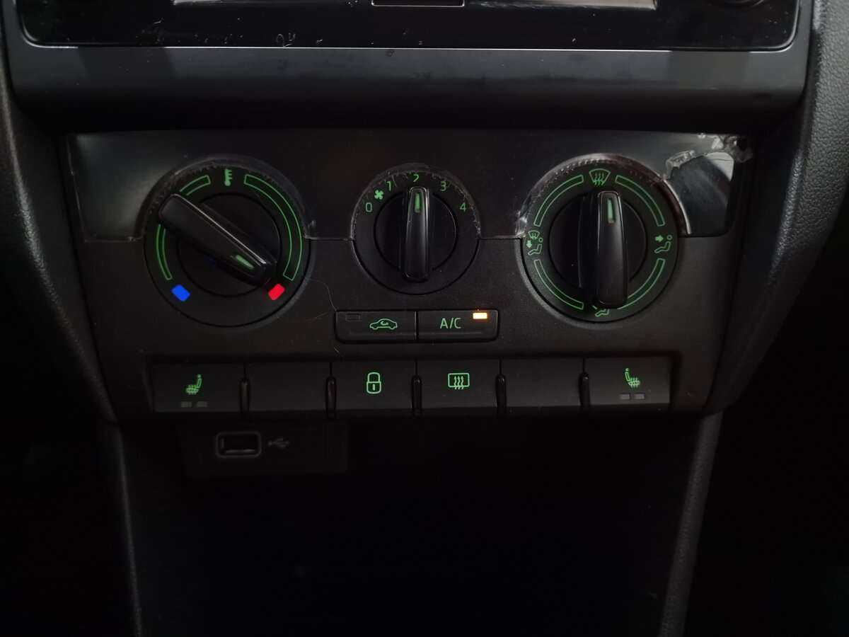 Skoda Rapid б/у, 2019, Механическая. Фото: #9