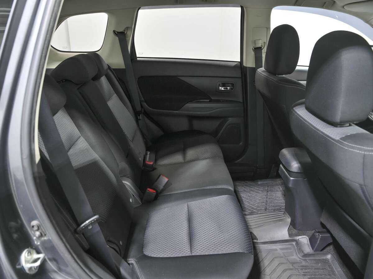 Mitsubishi Outlander б/у, 2018, Вариатор. Фото: #15
