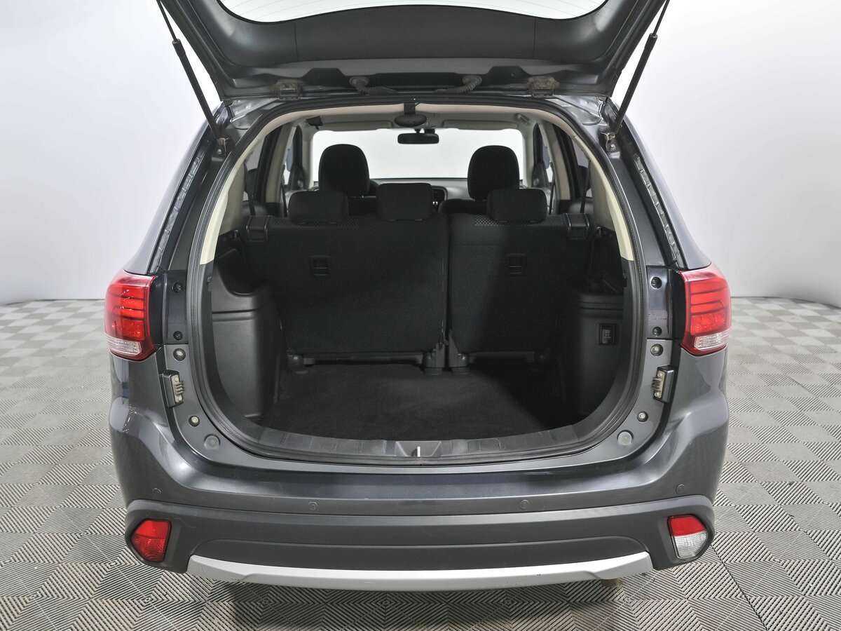 Mitsubishi Outlander б/у, 2018, Вариатор. Фото: #17