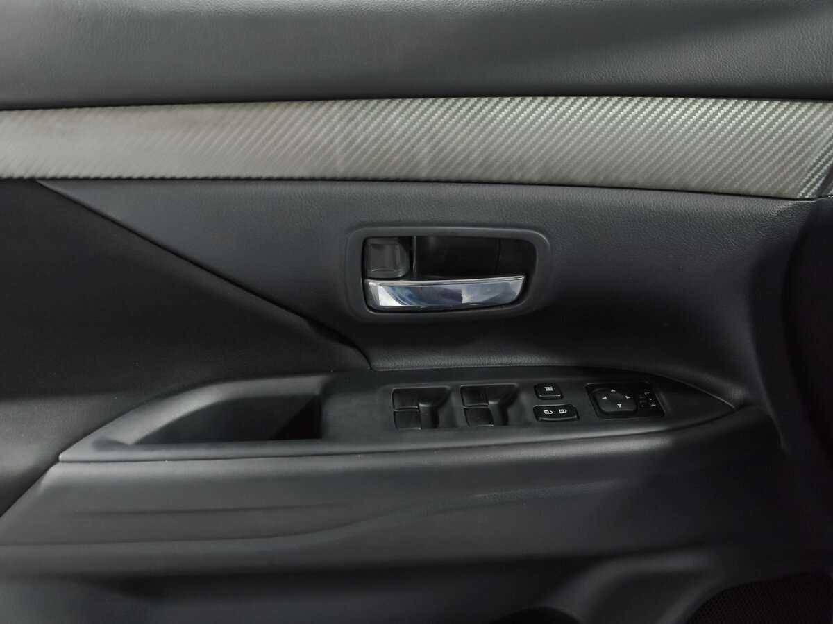 Mitsubishi Outlander б/у, 2013, Вариатор. Фото: #11