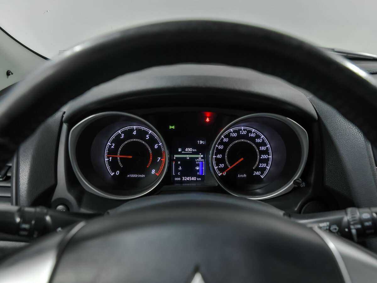 Mitsubishi ASX б/у, 2012, Механическая. Фото: #6