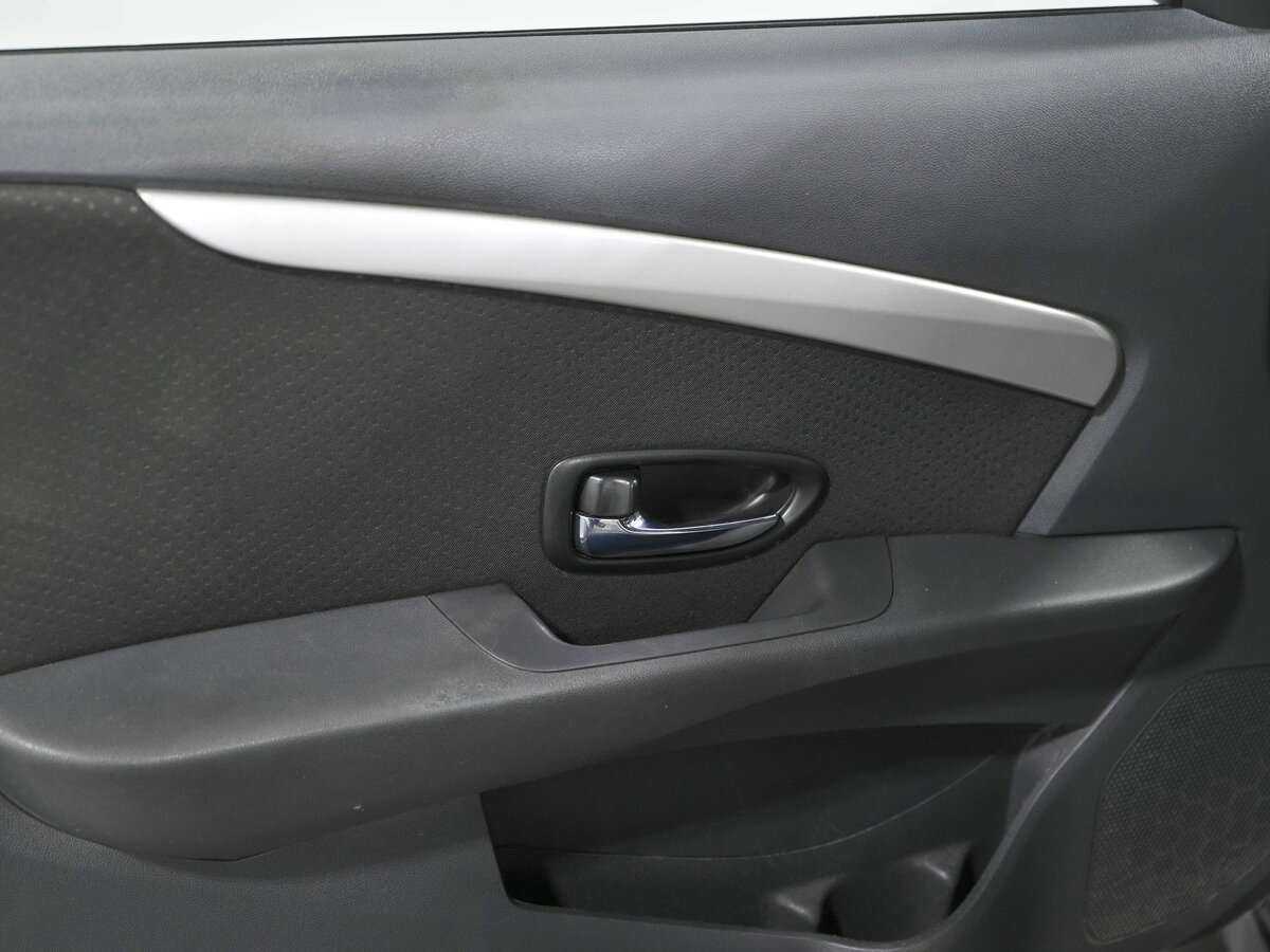 Nissan Almera б/у, 2018, Автоматическая. Фото: #11