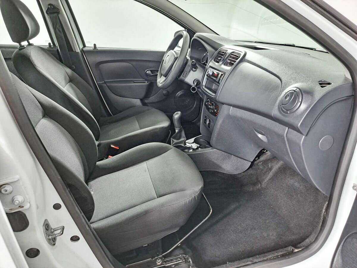 Renault Logan б/у, 2016, Механическая. Фото: #10