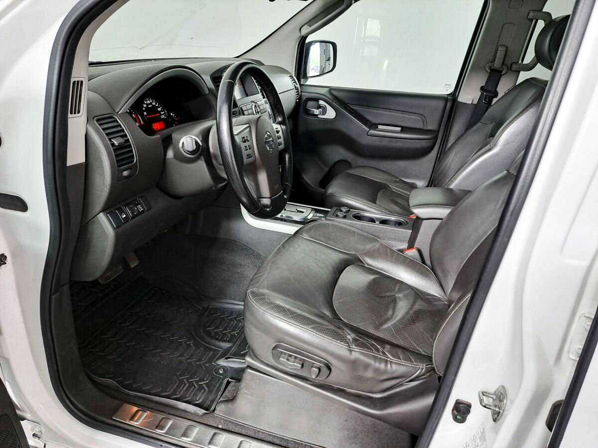 Nissan Pathfinder б/у, 2014, Автоматическая. Фото: #12
