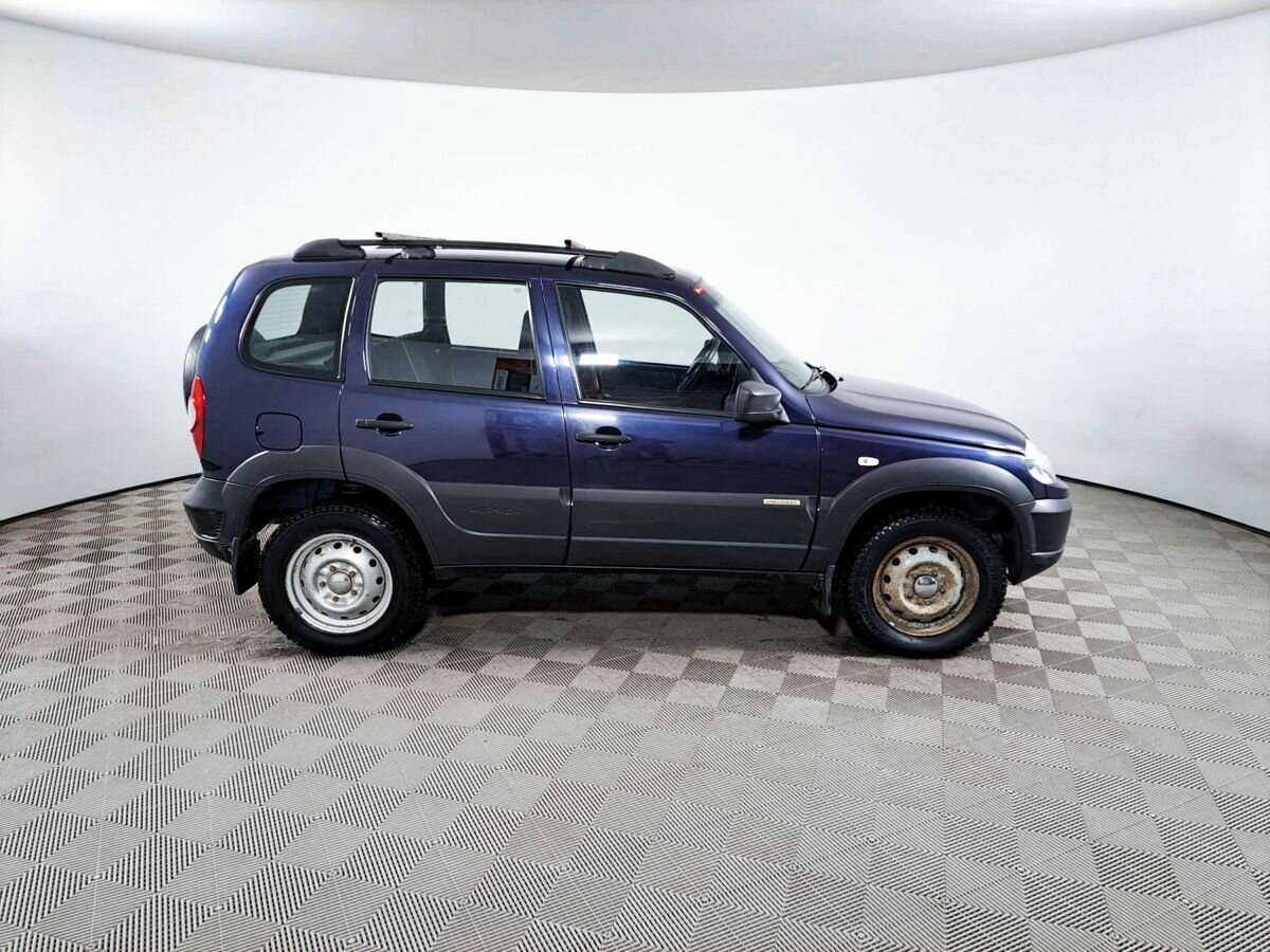 Chevrolet Niva б/у, 2017, Механическая. Фото: #3