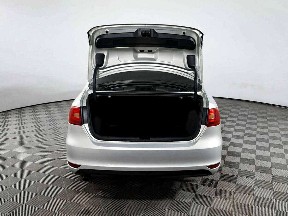 Volkswagen Jetta б/у, 2014, Механическая. Фото: #9