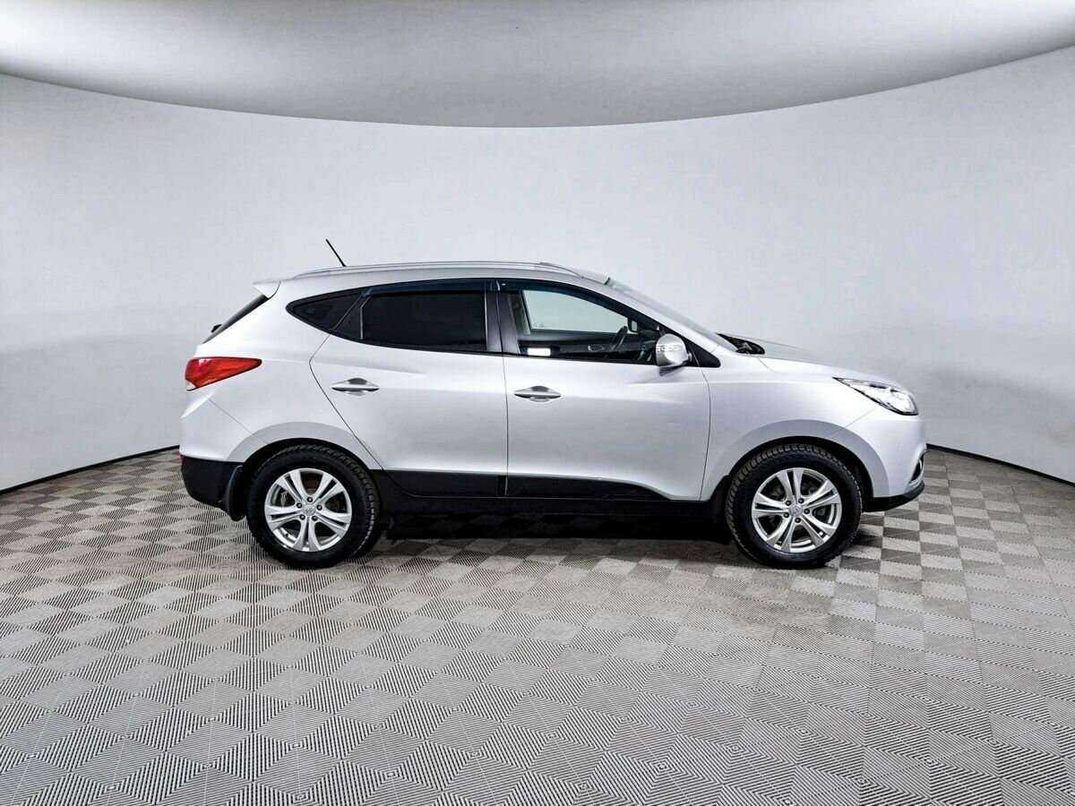 Hyundai ix35 б/у, 2012, Автоматическая. Фото: #3