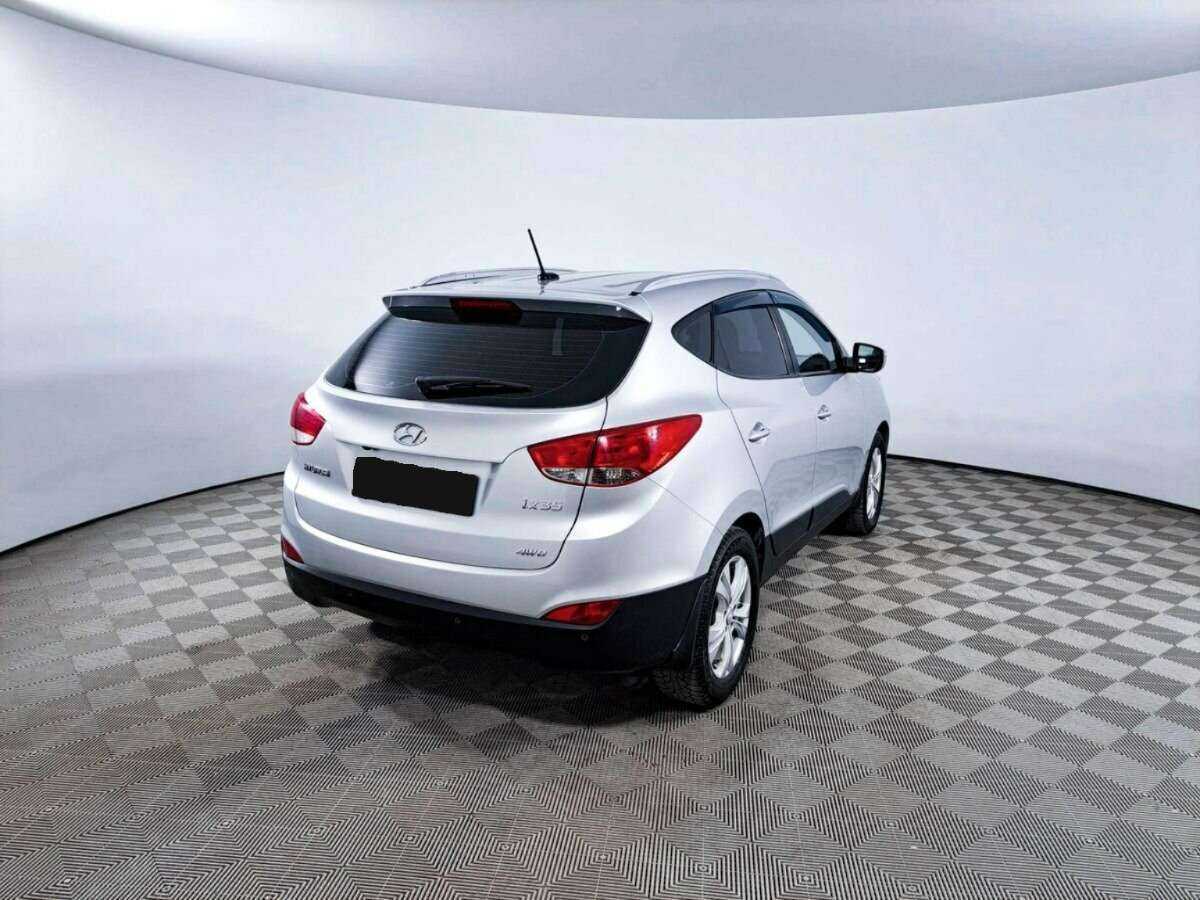Hyundai ix35 б/у, 2012, Автоматическая. Фото: #4