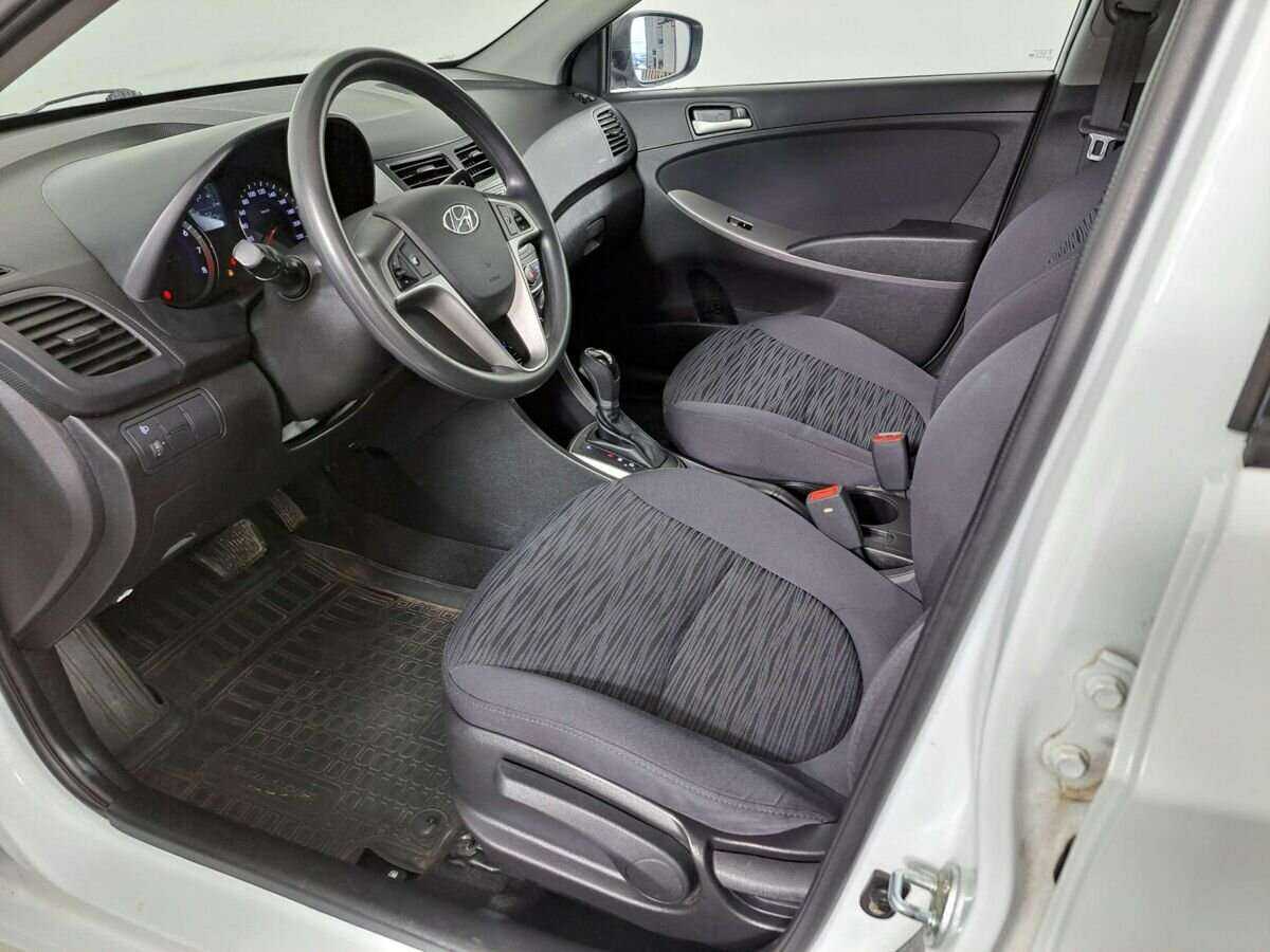 Hyundai Solaris б/у, 2014, Автоматическая. Фото: #13