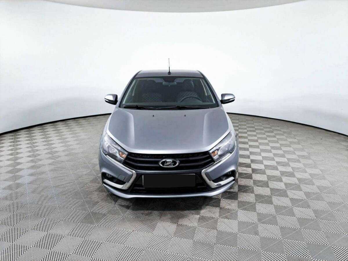 Lada (ВАЗ) Vesta б/у, 2020, Механическая. Фото: #1