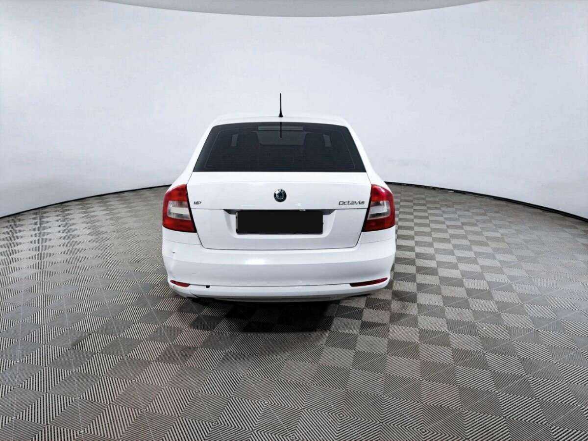 Skoda Octavia б/у, 2012, Механическая. Фото: #5