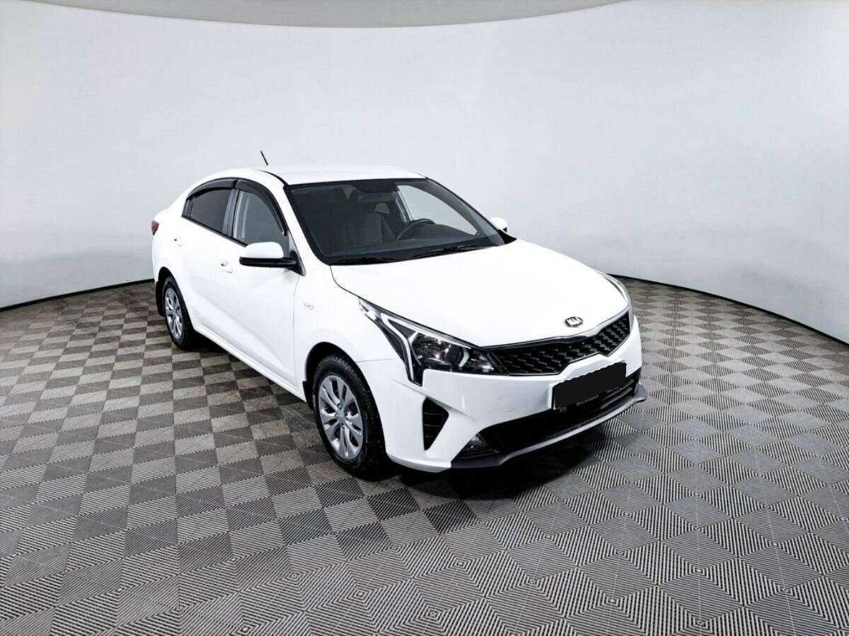 Kia Rio б/у, 2021, Механическая. Фото: #2