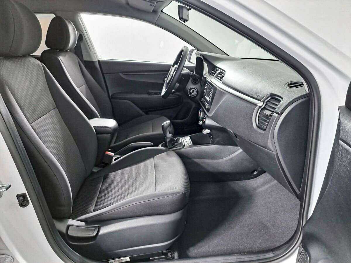 Kia Rio б/у, 2021, Механическая. Фото: #8