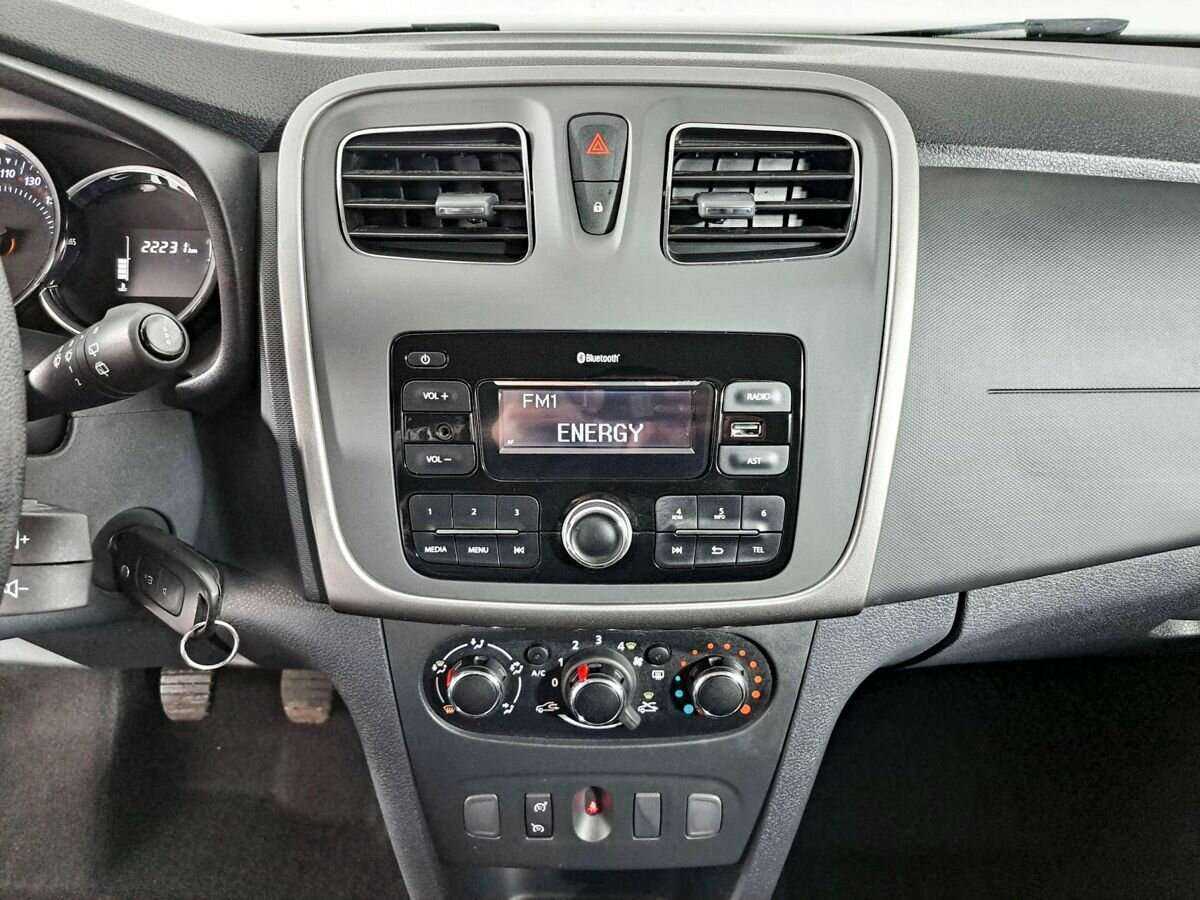 Рено Сандеро б/у, 2020, Механическая. Фото: #12