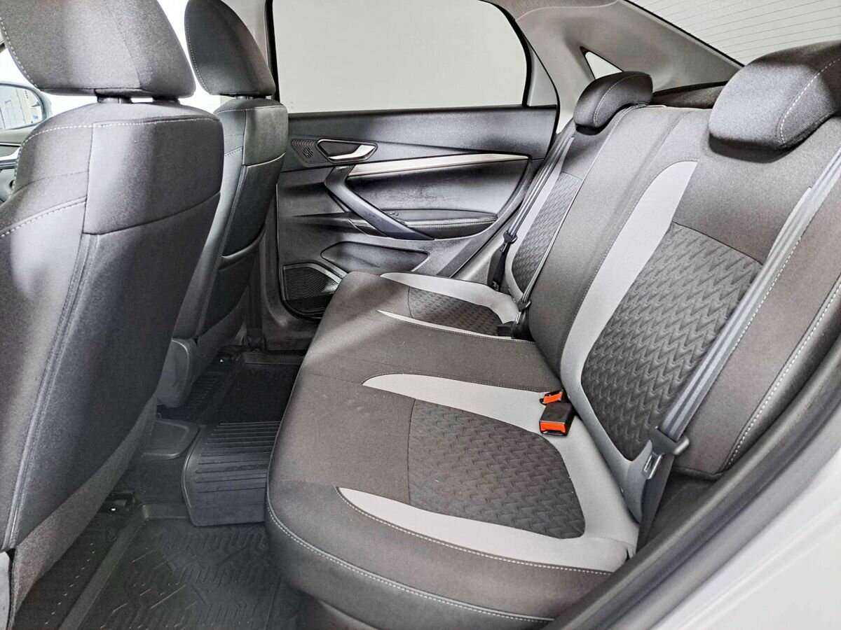 Lada (ВАЗ) Vesta б/у, 2023, Механическая. Фото: #11