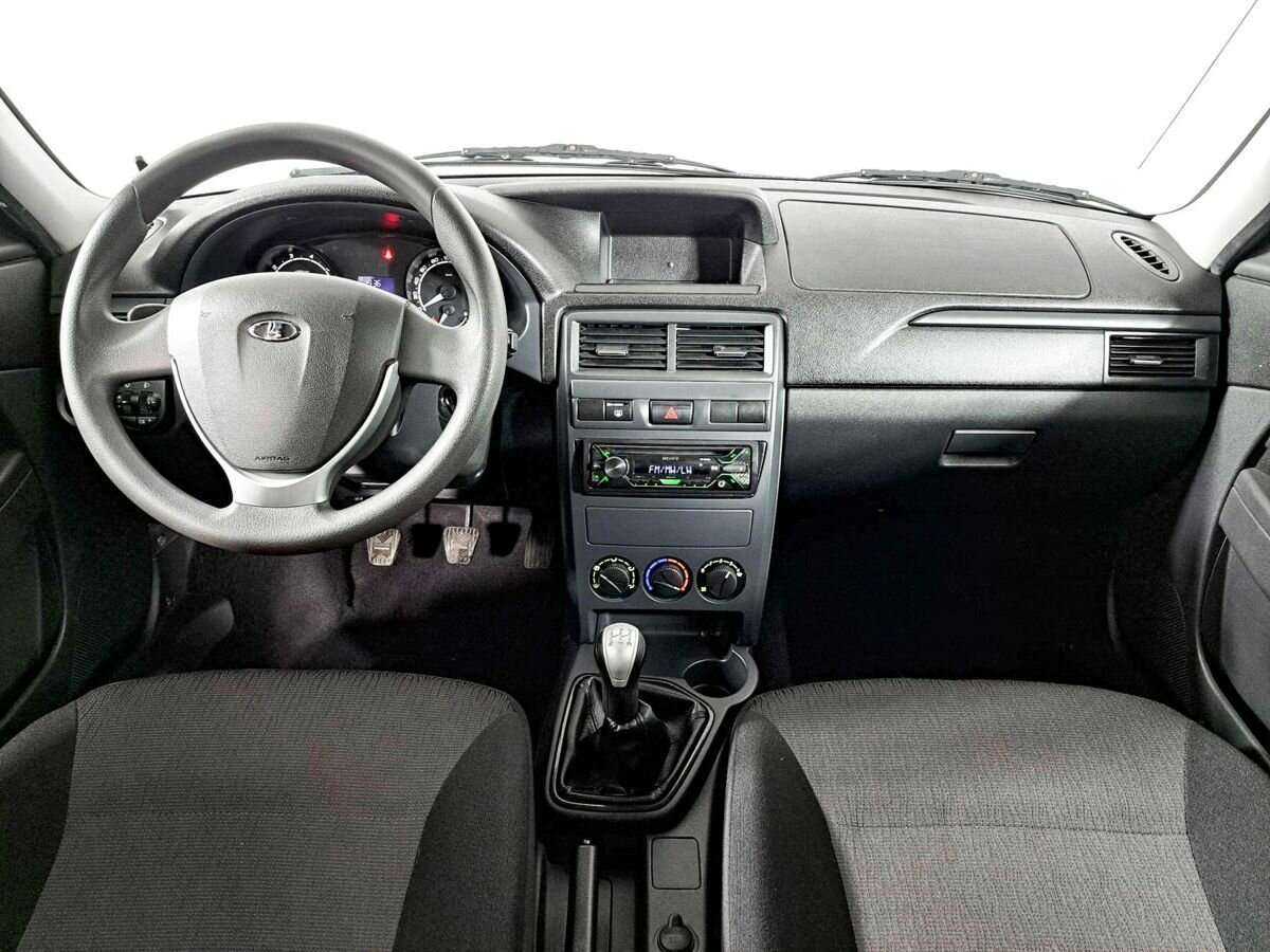 Lada (ВАЗ) Priora б/у, 2017, Механическая. Фото: #13