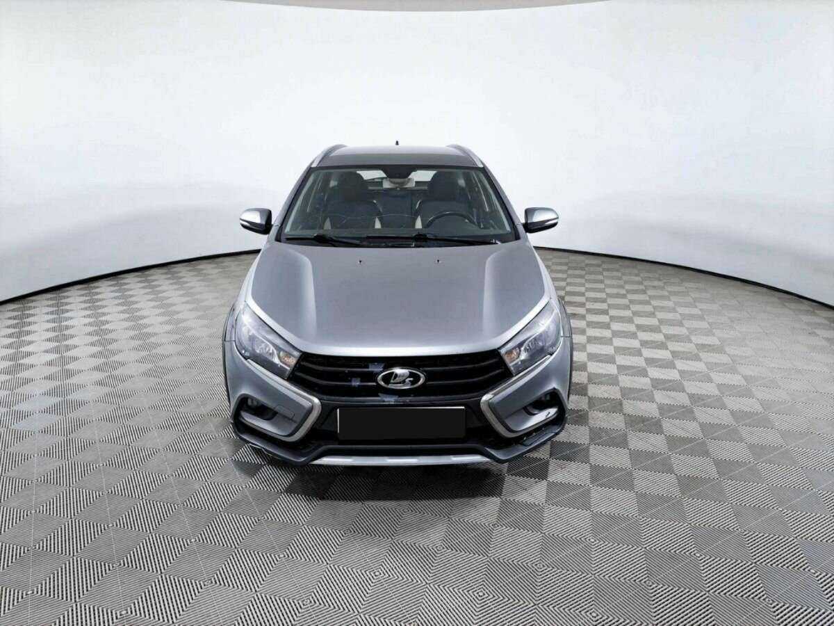 Lada (ВАЗ) Vesta б/у, 2017, Механическая. Фото: #1