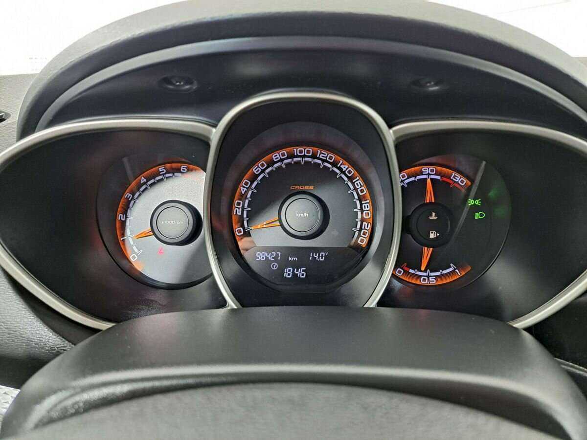 Lada (ВАЗ) Vesta б/у, 2018, Механическая. Фото: #10