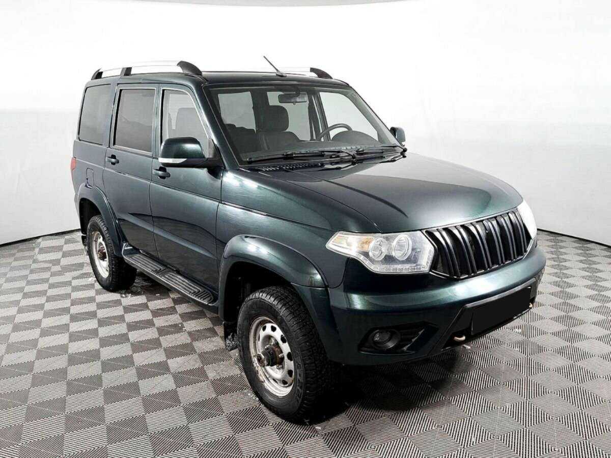 УАЗ Patriot б/у, 2016, Механическая. Фото: #2