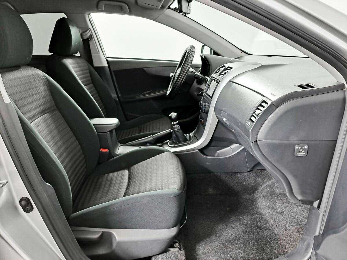 Тойота Королла б/у, 2012, Механическая. Фото: #7