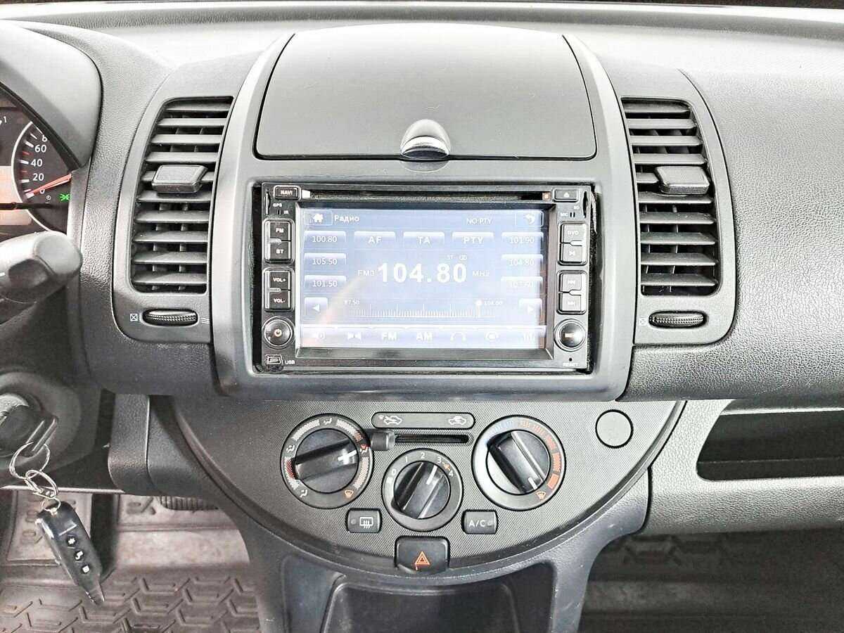 Ниссан Ноут б/у, 2012, Автоматическая. Фото: #12