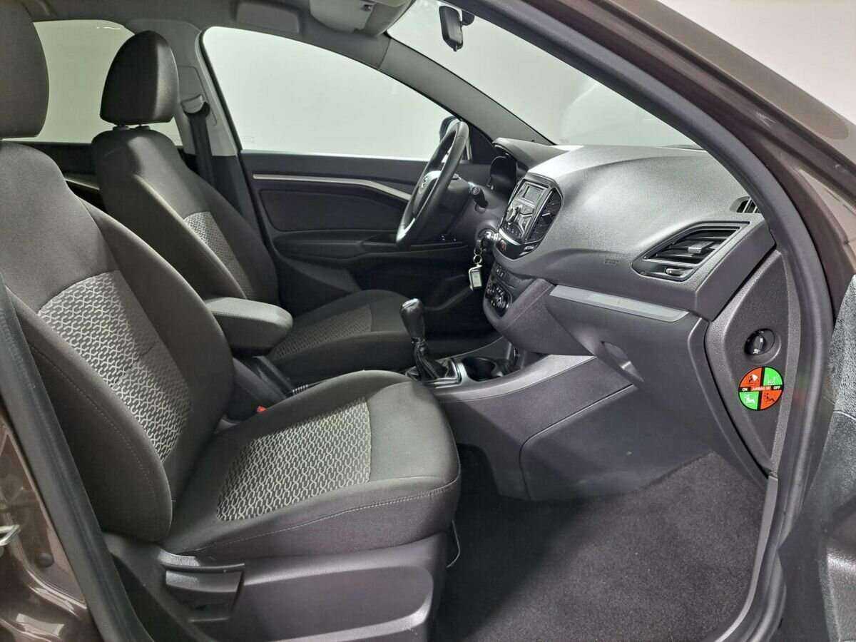 Lada (ВАЗ) Vesta б/у, 2018, Механическая. Фото: #10