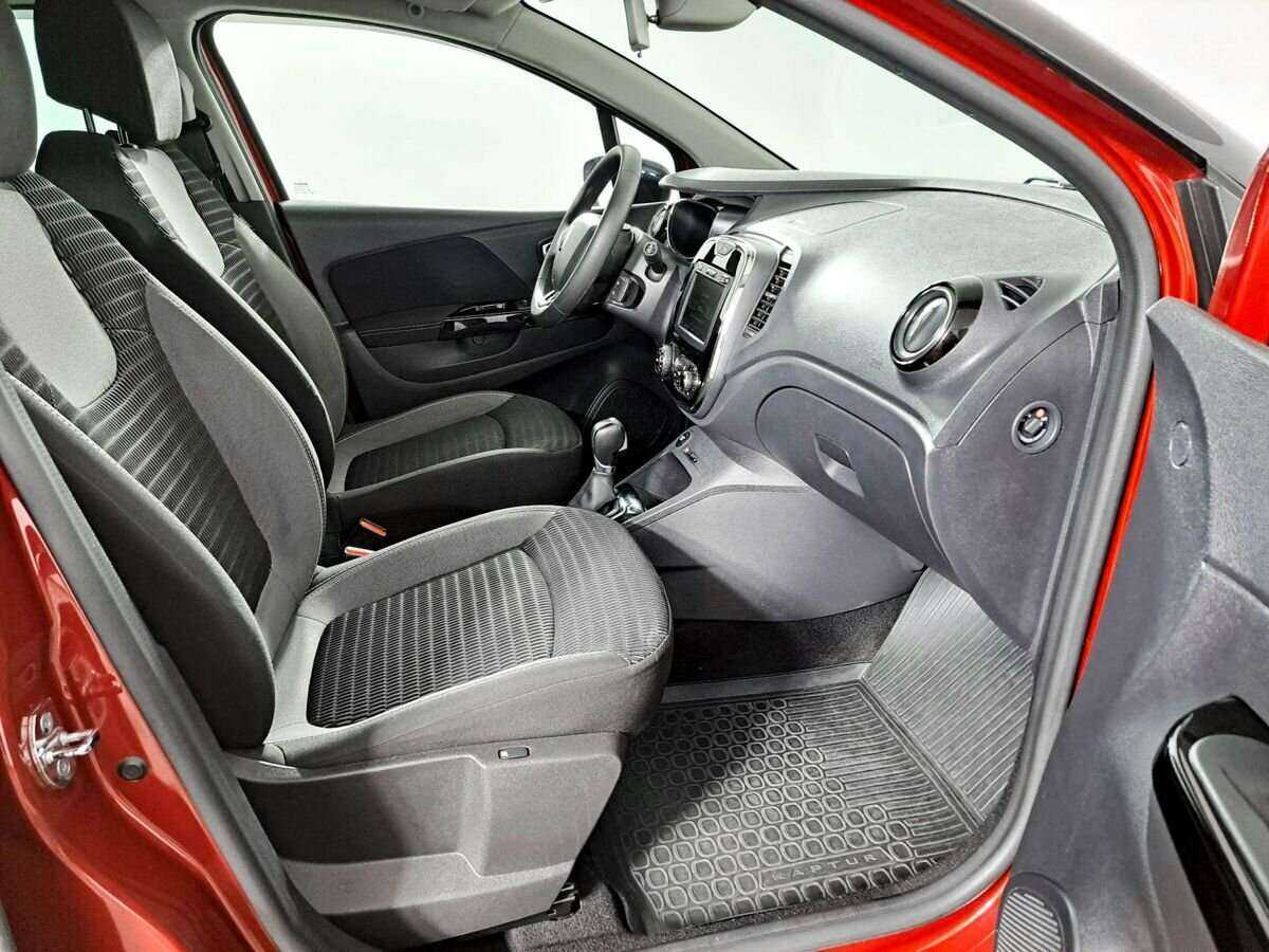 Renault Kaptur б/у, 2019, Автоматическая. Фото: #8