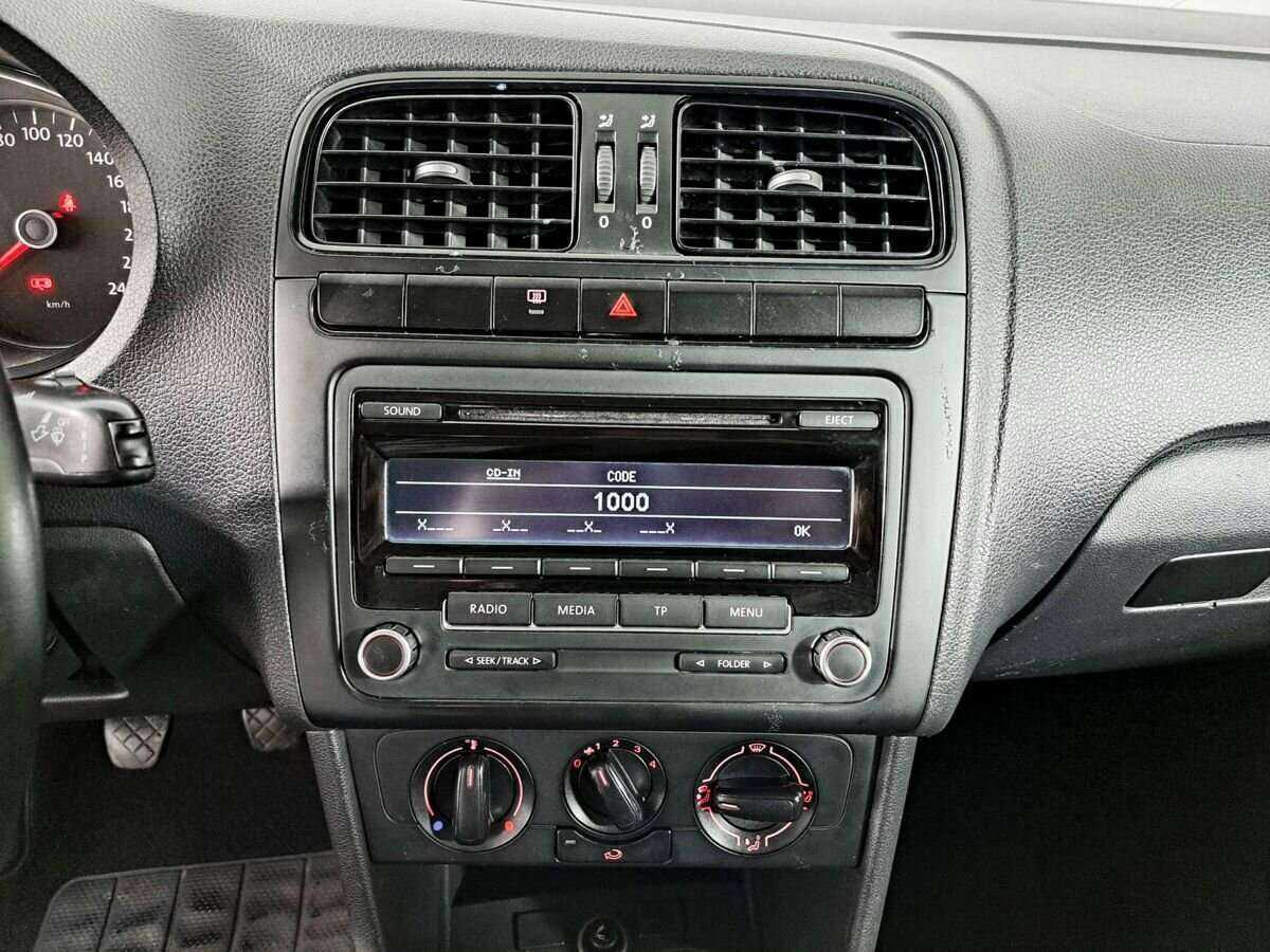 Фольксваген Поло б/у, 2012, Механическая. Фото: #14