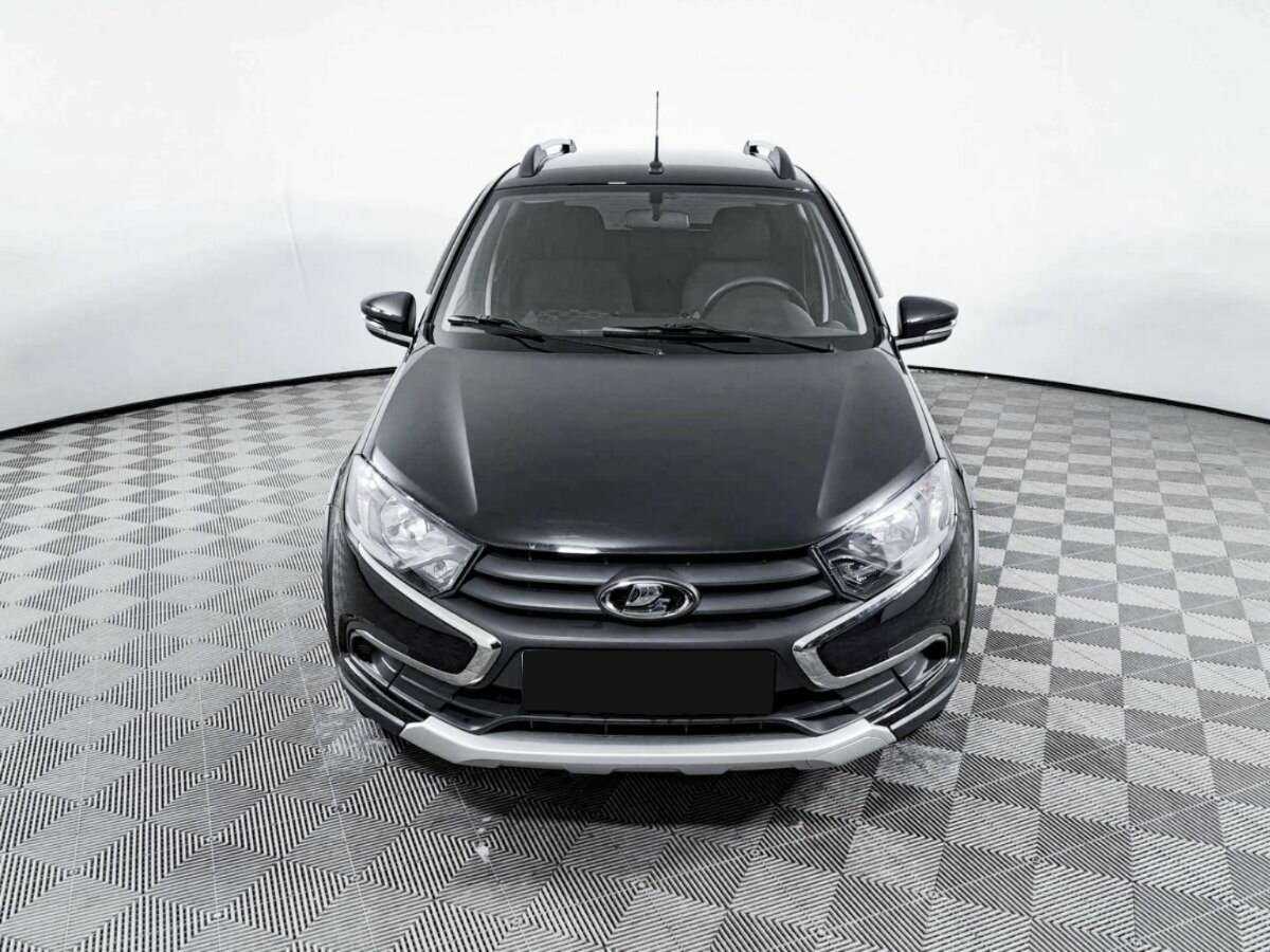 Лада (ВАЗ) Гранта б/у, 2023, Механическая. Фото: #1