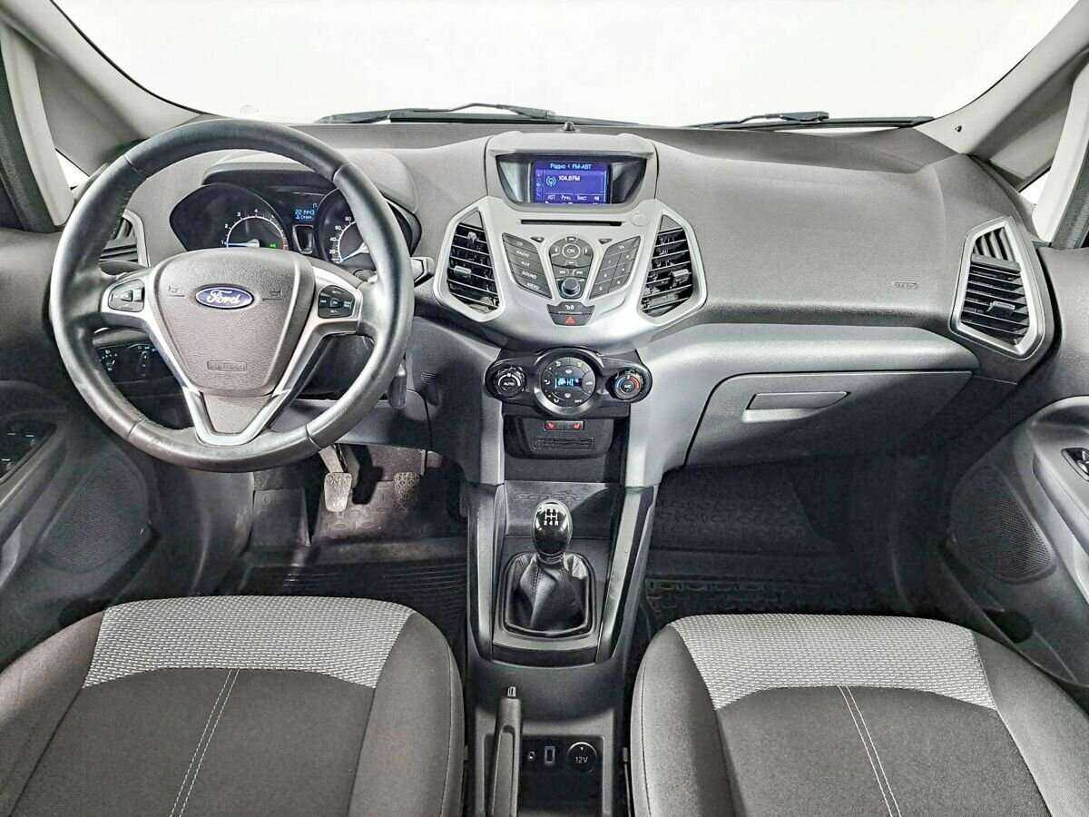 Ford EcoSport б/у, 2015, Механическая. Фото: #11