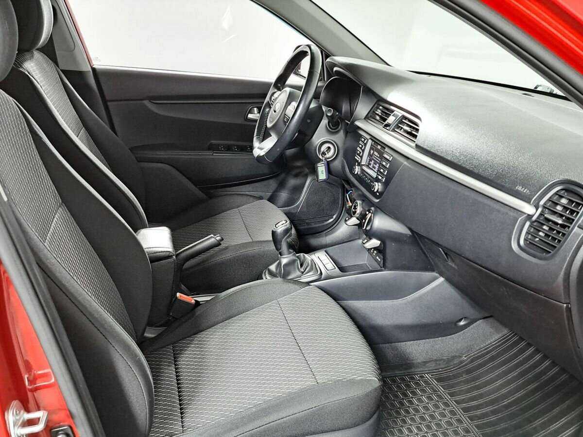 Киа Рио б/у, 2018, Механическая. Фото: #6