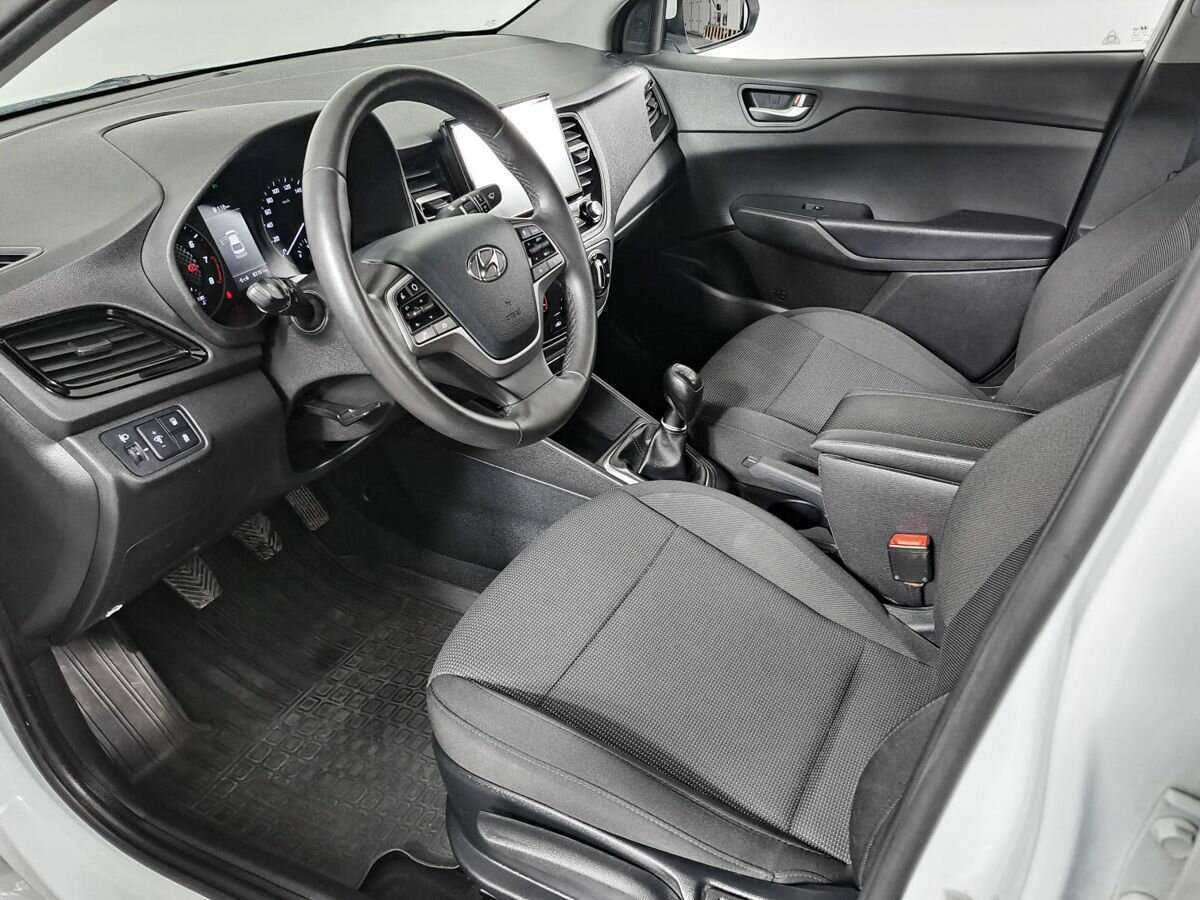 Hyundai Solaris б/у, 2021, Механическая. Фото: #14