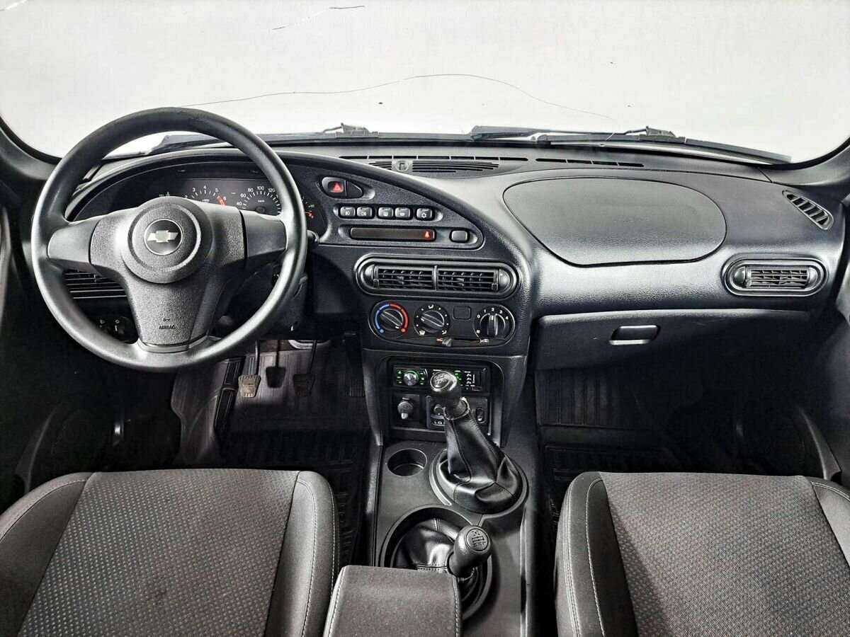 Шевроле Нива б/у, 2017, Механическая. Фото: #11