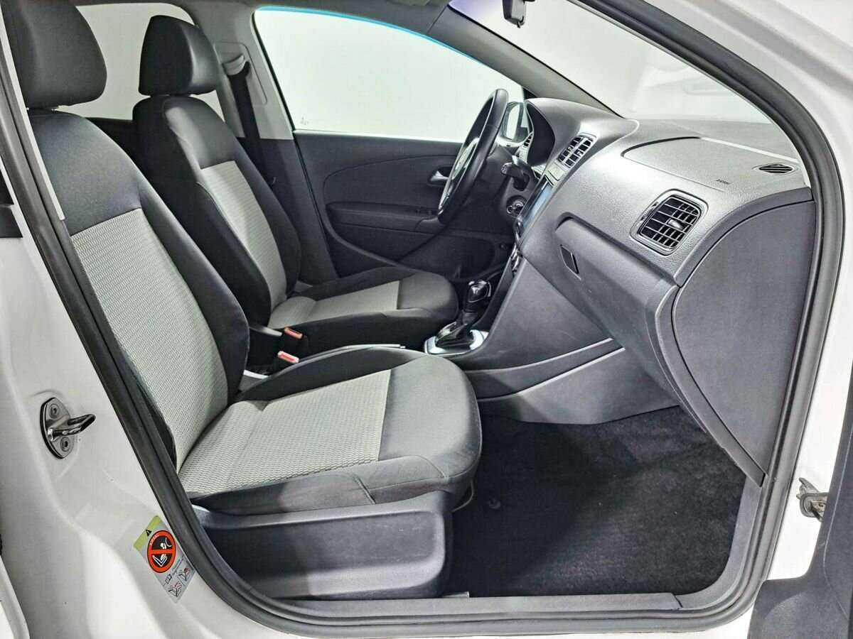 Volkswagen Polo б/у, 2012, Автоматическая. Фото: #7