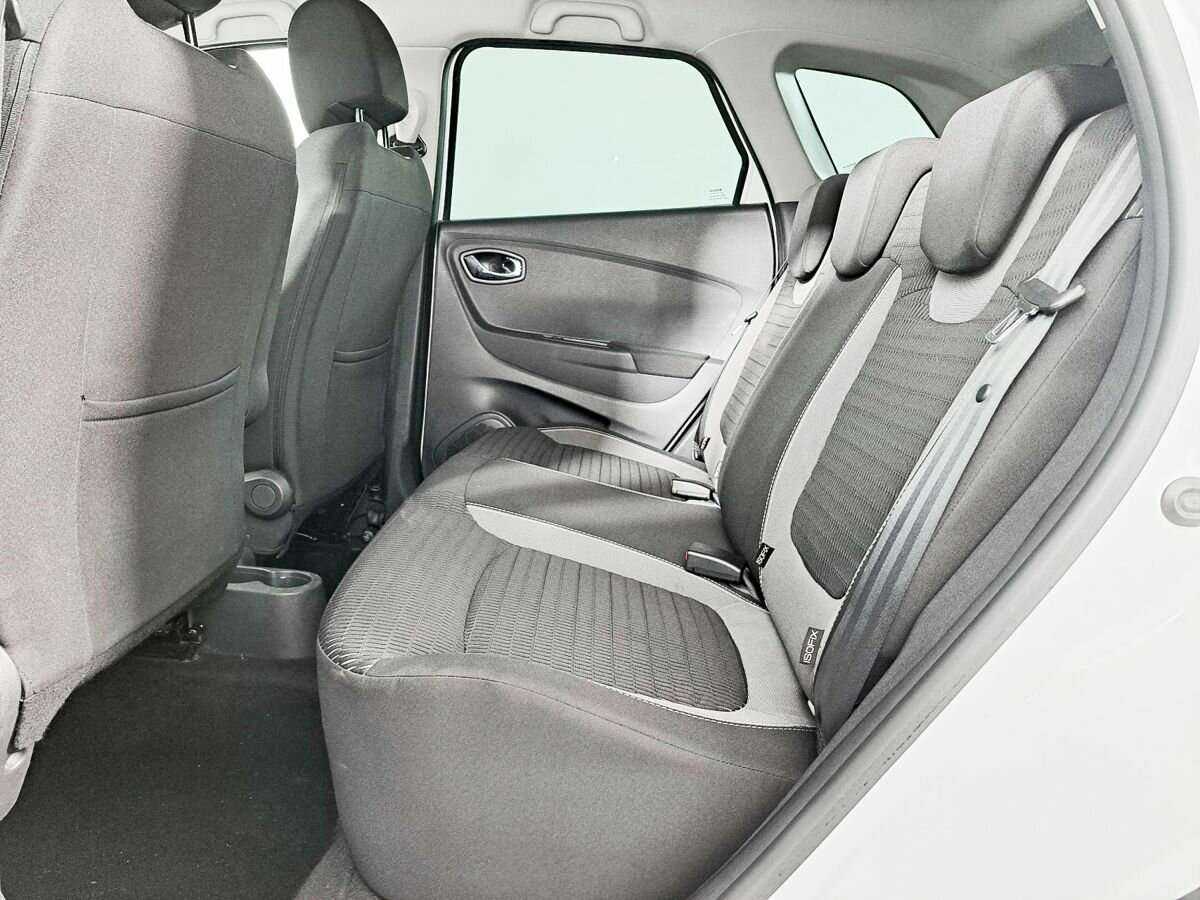 Renault Kaptur б/у, 2017, Механическая. Фото: #11