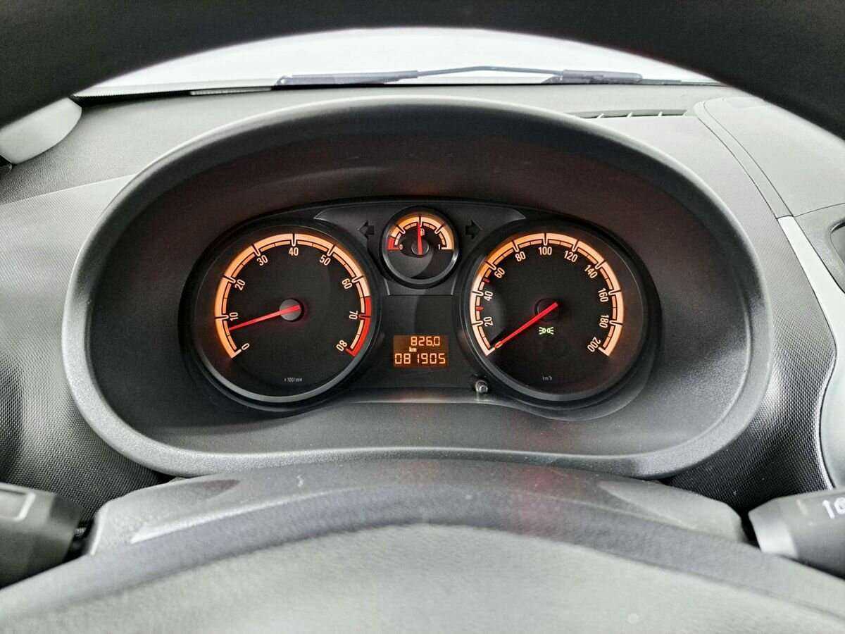 Opel Corsa б/у, 2012, Механическая. Фото: #10