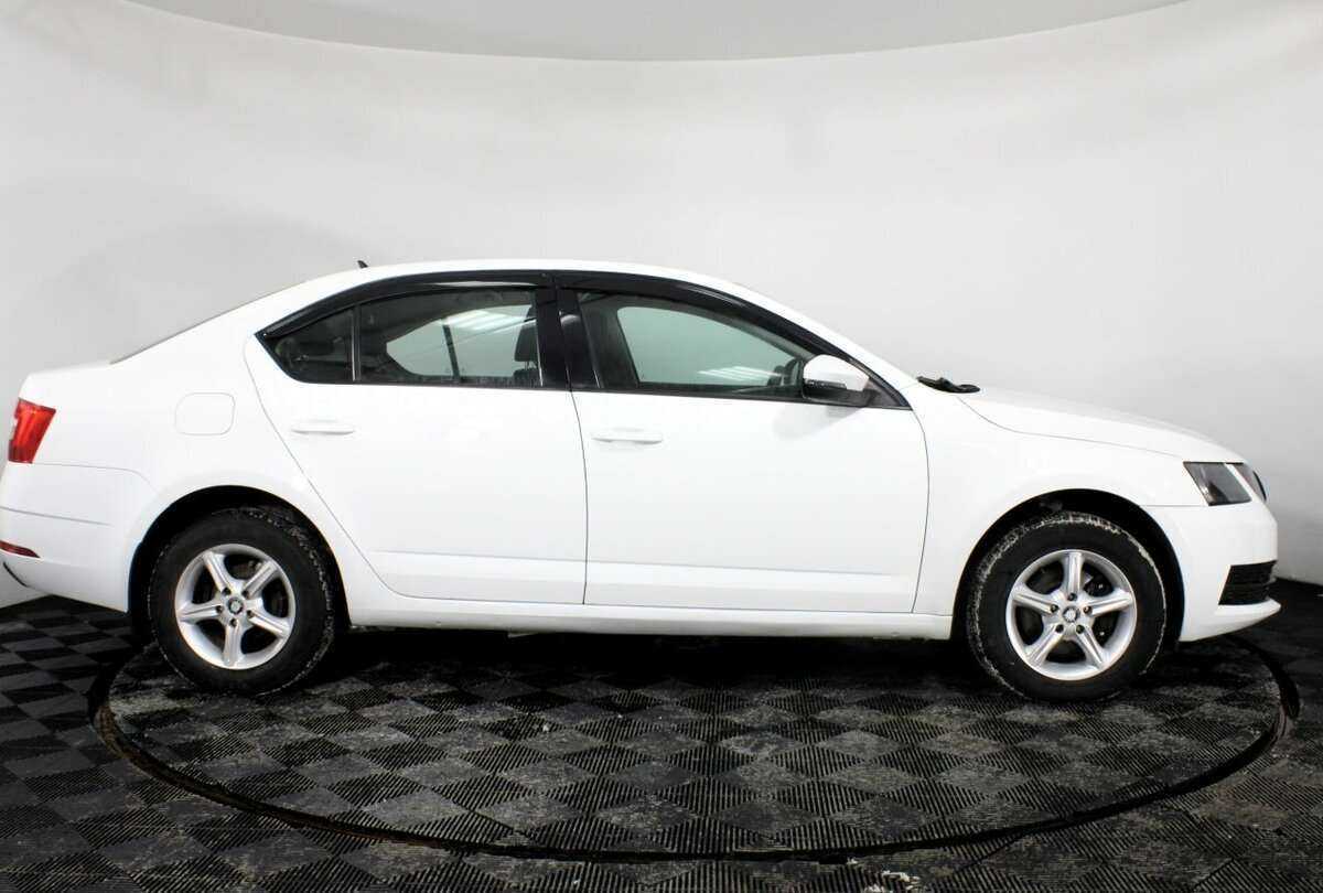 Skoda Octavia б/у, 2017, Автоматическая. Фото: #3