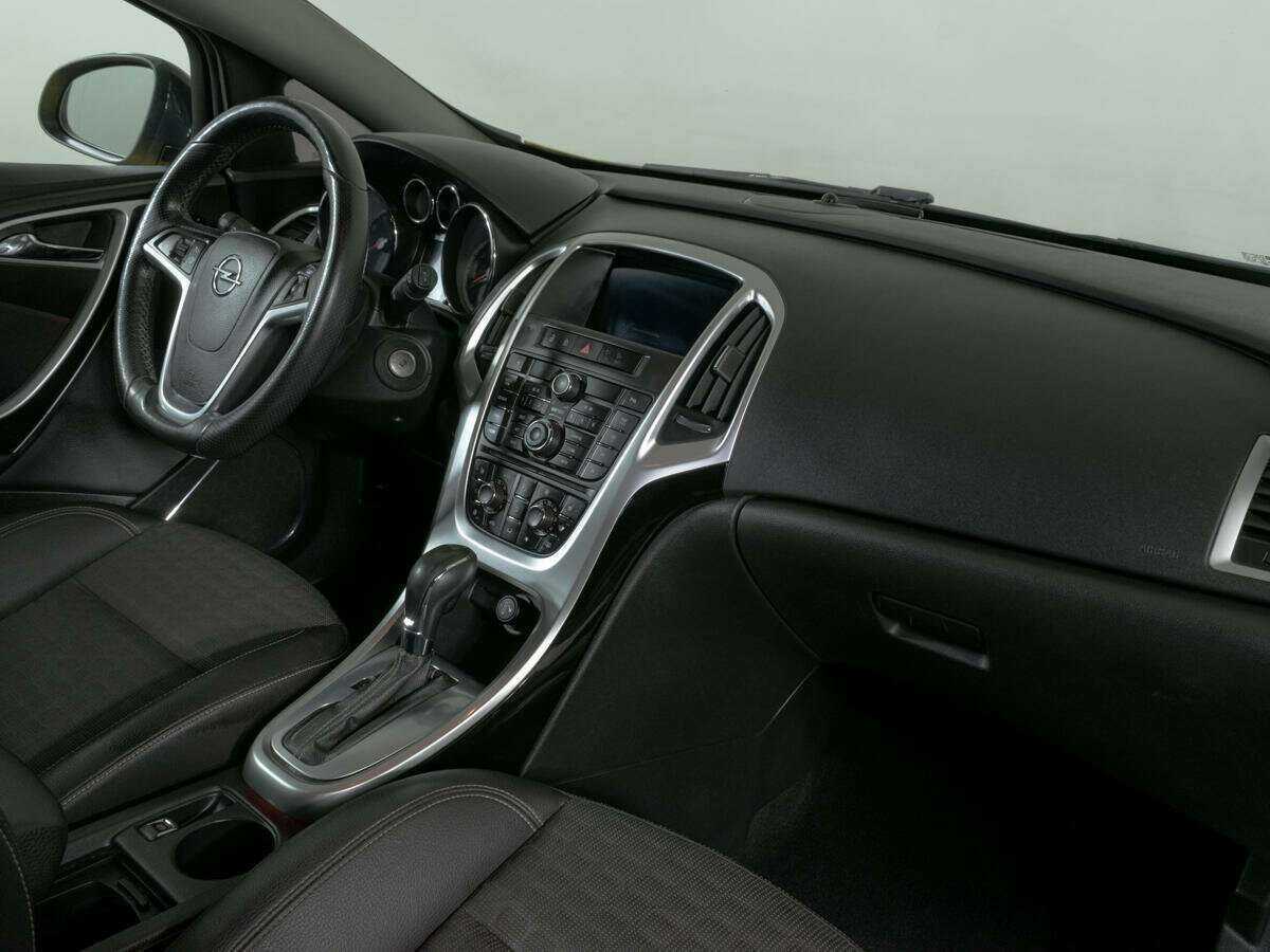 Opel Astra б/у, 2013, Автоматическая. Фото: #8