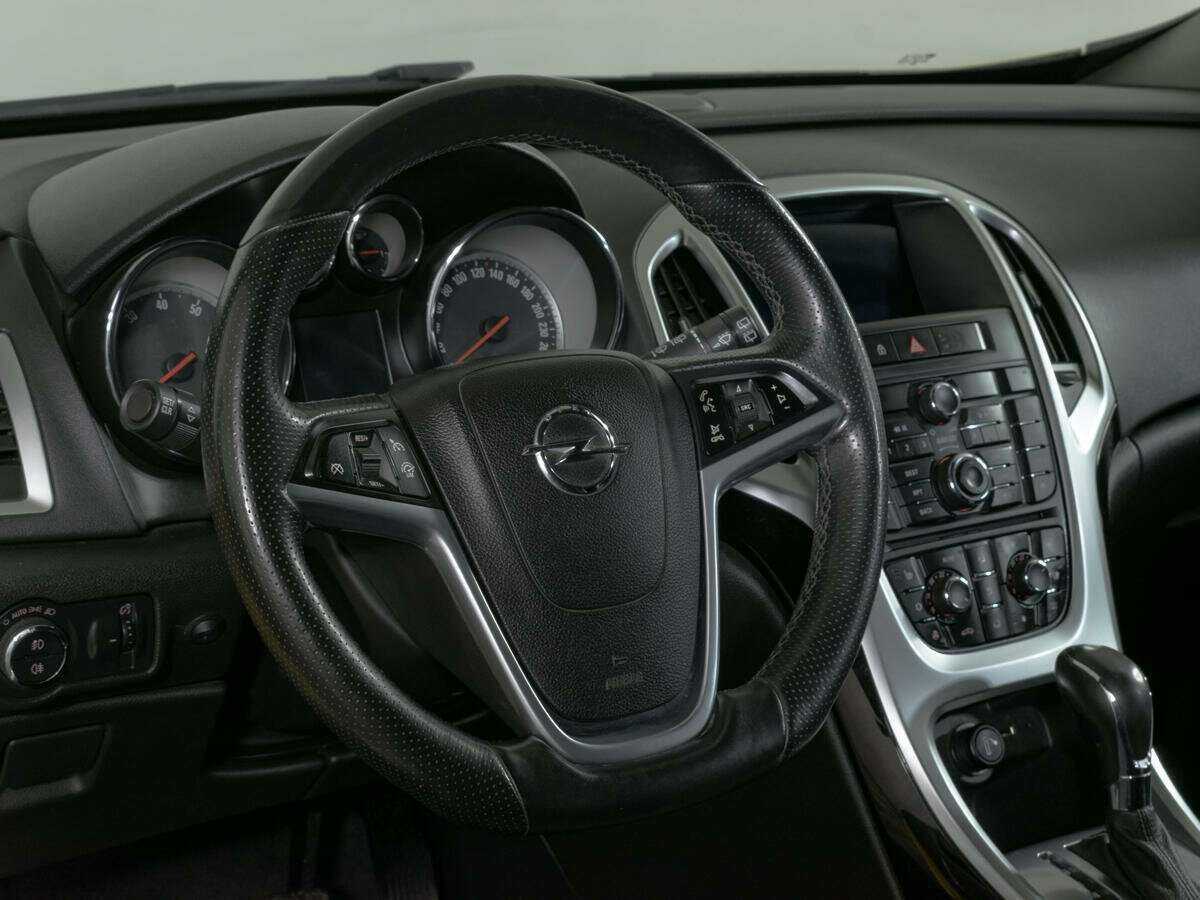 Opel Astra б/у, 2013, Автоматическая. Фото: #13