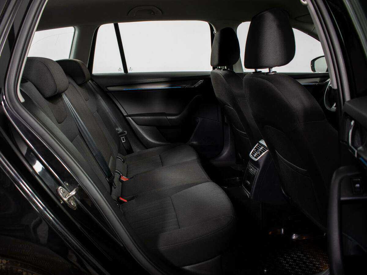 Шкода Октавия б/у, 2018, Роботизированная. Фото: #9