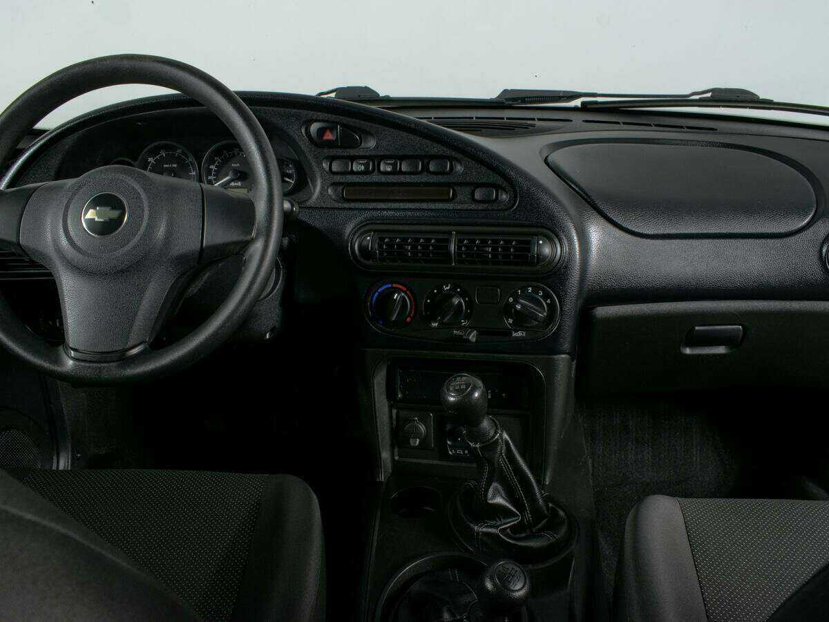 Шевроле Нива б/у, 2018, Механическая. Фото: #7